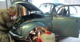 Camda oluşan yağmur lekeleri hızlı müdahale edildiğinde kolay çıkar. S I H I R L I T U R Oto Bakim