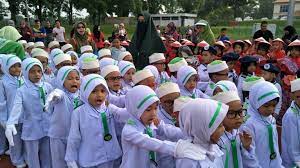 Borang markah perbarisan rumah sukan 1 ini dipetik dari sumber berikut : Sukaneka Pasti Sandakan Kali Ke 29 Penuh Warna Warni Berita Parti Islam Se Malaysia Pas