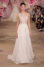 3.8 out of 5 stars 325. 44 Brand New Wedding Dresses That 2017 Brides Need To See Glamour