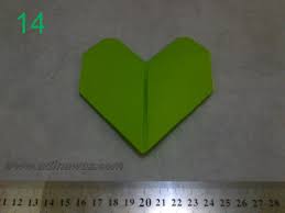Bentuk hati adalah origami yang sederhana tetapi efektif untuk dilipat, dan hasilnya dapat digunakan sebagai hadiah atau hiasan hari valentine, tanda. Membuat Hati Dari Kertas Origami Lengkap Dengan Gambarnya