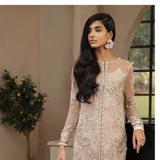 Un Amour D Ete Launching Online Tonight At Midnight On Www Elan Pk And In Stores On 1st June At Maison Elan Ka Wedding Outfit Desi Dress Indian Designer Wear