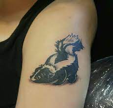 So Cute Skunk Flower Tattoo Black And Grey Traditional Alex Cook Skunk Tattoo Small Skunk Tattoo Body Art Tattoos