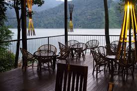 For tips on travel, as well as affordable local sightseeing and airport transfers, kindly visit www.explura.com. Belum Rainforest Resort Royal Belum State Park State Parks Rainforest Stunning Hotels