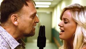 Video: Steve, Demi Lee bekoor met 'Amanda'