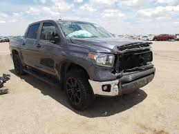 La tundra está diseñada para trabajar duro y también pasarla bien los fines de semana. Subasta De Vehiculo De Vin Termino 5tfem5f14kx137752 2019 Toyota Tundra Cre En Tx Amarillo