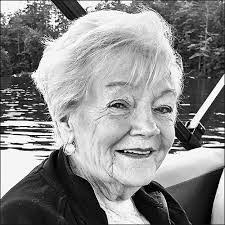 Ellen Foote's Instagram, Twitter & Facebook