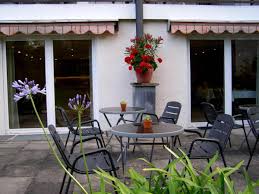 Die geräumigen zimmer sind komfortabel und modern eingerichtet und verfügen über einen balkon. Haus Katharina Hotel Garni Bad Steben Aktualisierte Preise Fur 2021
