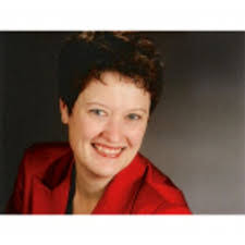 Alexandra Edinger's Instagram, Twitter & Facebook