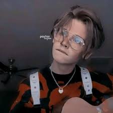 Addison Freeman (addisonfreeman123)