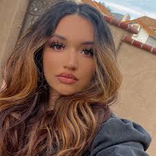 Hello, I'm Jacqueline and something to know about me is I believe prayer  each day and reading the word of God (Bible) has helped and brought me to a  greater connection to