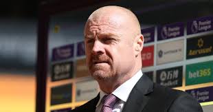 Mirror] Sean Dyche has emerged as the favourite to take over at Goodison  Park as doubts over Marcelo Bielsa's enthusiasm for the job increased.  Dyche is the front runner and is expected