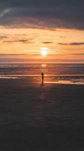 Free download latest collection of sunset wallpapers and backgrounds. Beach Sunset Girl 4k Wallpapers Hd Wallpapers Id 27183