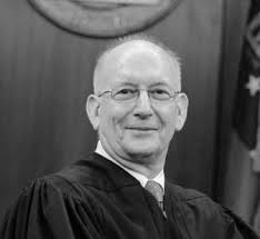 Economics: From Classroom to Courtroom Fifteenth Meeting of the American  College of Business Court Judges