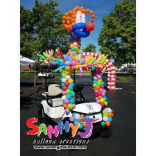 For The Circus Themed Event Every Vendor Decorated Their Space Two Men And A Truck Wanted To Make A Big Circus Theme Party Party Balloons Balloon Sculptures