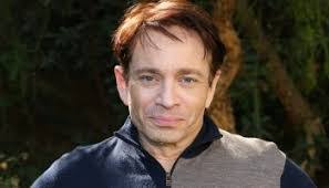 Maya Estes's Instagram, Twitter & Facebook