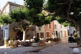 It takes its name from the river var, which flowed alon. Copyrights Unknown Claviers Var France Place De L Eglise