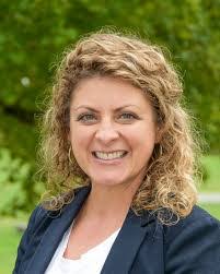 Heidi Burnham's Instagram, Twitter & Facebook