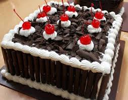 Tak perlu khawatir resep kali ini akan memandu anda bagaimana menghidangkan sajian lezat kue ulang tahun anak perempuan yang cukup mudah dan sederhana. Membuat Sendiri Resep Kue Ulang Tahun Black Forest Bahanbarujadi Over Blog Com Kue Kue Ulang Tahun Sederhana Kue Ulang Tahun