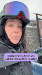 Yesterday, Viggo turned two months old and I received the green light to go  skiing again. We decided to tour up to the top of @skistar_are and  originally I was going to stop and pump for a bit. When I ...