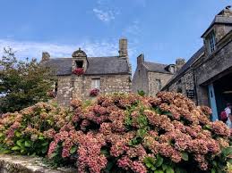 Chaque recoin est orné de fleurs colorées aux parfums enivrants. 30 Of The Plus Beaux Villages De France Lou Messugo