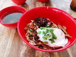 It is located at chow kit area. Dry Pan Mee With Chili Flakes Picture Of Kin Kin Restaurant Kuala Lumpur Tripadvisor