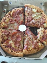 Pizza en livraison ou pizza à emporter, commandez en quelques clics vos pizzas préférées de pizza hut belgique. Pizza Hut Larnaka Bild Von Pizza Hut Larnaca Tripadvisor