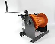 Precision Worm Gear Manual Hand Winch 500Kg with Self-Locking System for  Safe Lifting and Pulling