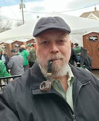 Relaxed pool hall in town?