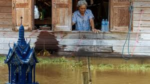 เจ้าพระยาล้น! คาด 3 วันถึงปทุมฯ-กทม. กรมชลฯ เตือนฝนซ้ำเติม