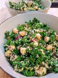 Kale Quinoa Salad In 2020 Kale Quinoa Salad Quinoa Salad Recipes Easy Zoes Quinoa Salad Recipe