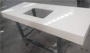 If you are looking for an edge that will make your countertop appear thicker, laminate edges will be a great choice for you. P008 White Quartz With Miter Edge High Quality Countertop From China Stonecontact Com