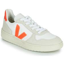 Pour vos week end en mode détente ou donner un style sportswear à votre look, nous vous proposons. Basket Homme Grand Choix De Baskets Mode Livraison Gratuite Spartoo