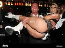 Micaela Schaefer,Olivia Jones,Eröffnungsporno Karaoke Bar Olivia  Jones,Grosse Freiheit Hamburg,22.07.20109 Stockfotografie - Alamy