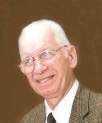 Eric Hinz's Instagram, Twitter & Facebook