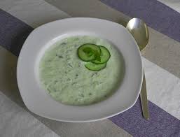Kalte Gurkensuppe Ein Gutes Rezept Mit Bild Aus Der Kategorie Spezial 41 Bewertungen O 4 2 Tags Camping Kalte Gurkensuppe Gurkensuppe Gurkensuppe Rezept