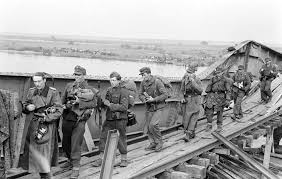 Crossing The Elbe River May 1945 Guerre Mondiale Guerre