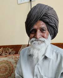 Pushpa Vanti Jain (my grandmother's sister) was born in Sialkot, Pakistan  in pre-partitioned India. Her childhood was spent frolicking around the  family home and fields. A maid came regularly to their home