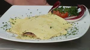 Maybe you would like to learn more about one of these? Kochvideo Raviolo Aperto Mit Radicchio Und Scamorza Affumicata Youtube