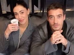 Benvenuto nella sezione bracciali della categoria gioielli di amazon.it. Belen Rodriguez Mamma Bis Le Prime Foto Del Pancione Solonotizie24