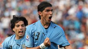 But while he's not loco in a sense that a rabid dog is loco, abreu is a complex, intelligent and fascinating footballing character worth investing your time in. El Loco Abreu Y Su Record Guinness Que Sobrepasa Todos Los Deportes Video Cnn