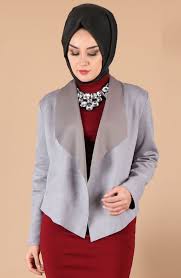 Suet Tesettur Kisa Ceket Modelleri Moda Moda Stilleri Yazlik Kiyafetler
