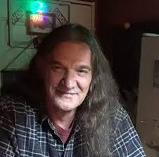 Larry Ouellette's Instagram, Twitter & Facebook