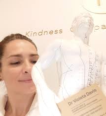 O gălățeancă profesează la două clinici din Australia