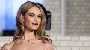 She began her education at arts educ. Lily James Wer Ist Die Frau Die Samtlichen Promi Mannern Den Kopf Verdreht News De