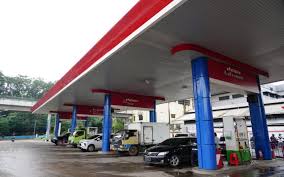 Kilang pertamina di tuban adalah kilang tercanggih dan terbesar di dunia dan mampu memproduksi bbm hingga 1,6 juta barel. Images Bisnis Cdn Com Posts 2021 03 18 1369212