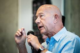 Ahead in polls, Whitmire a big target In Houston mayor race