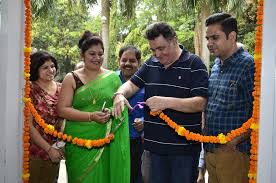 Rishi Kapoor Inaugurates Dr Seema Chaudhary And Nitin Chaudhary S Art Show Which bamboo is the strongest bamboo? bollywood garam
