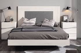 Encuentra al mejor precio una cama de matrimonio cómoda y confortable y empieza a disfrutar del descanso en la comodidad de tu hogar. Verde Turquesa Claro Dormitorios Matrimonio Conforama Nuevo Merkamueble Albacete Merkamueble Dormitorio De Matrimonio Dormitorios Muebles