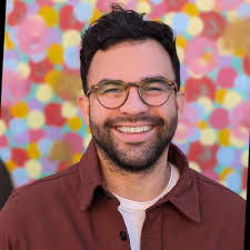 Come work with our amazing team!