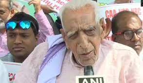 Harohalli srinivasaiah doreswamy is a 97year old freedom fighter also known hiriya swatantra horatagararu. Cnp5jkmkoigj8m